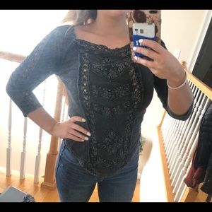 Detailed black Buckle top